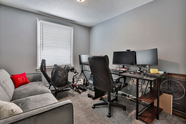 8 Franconia Drive, Merrimack, NH 03054