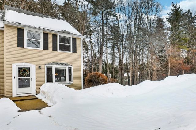 8 Franconia Drive, Merrimack, NH 03054