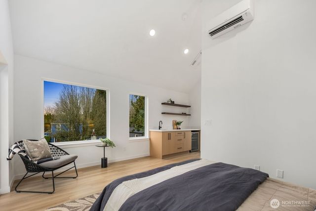 806 C S Rose Street, Seattle, WA 98108