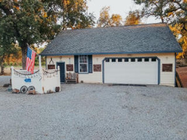 22217 Old 44 Drive, Palo Cedro, CA 96073