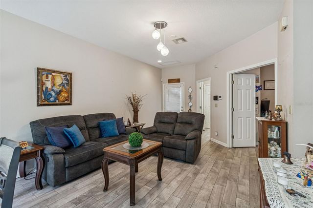 8809 CASABLANCA WAY, Tampa, FL 33626