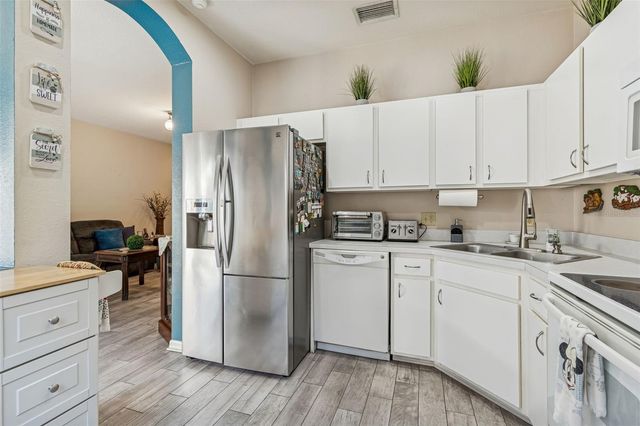 8809 CASABLANCA WAY, Tampa, FL 33626