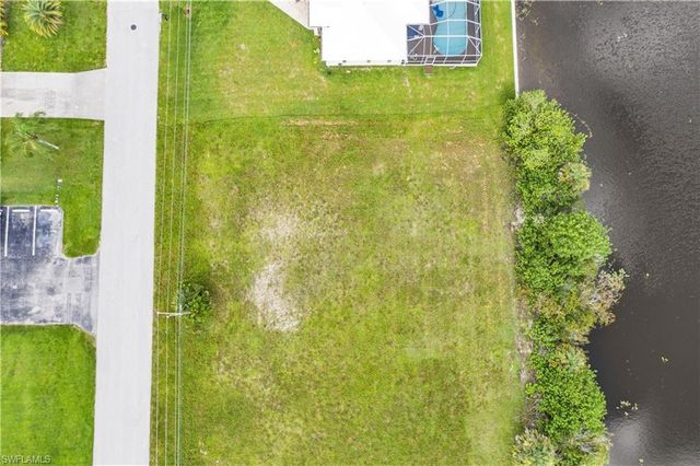 505 SE 7th ST, Cape Coral, FL 33990