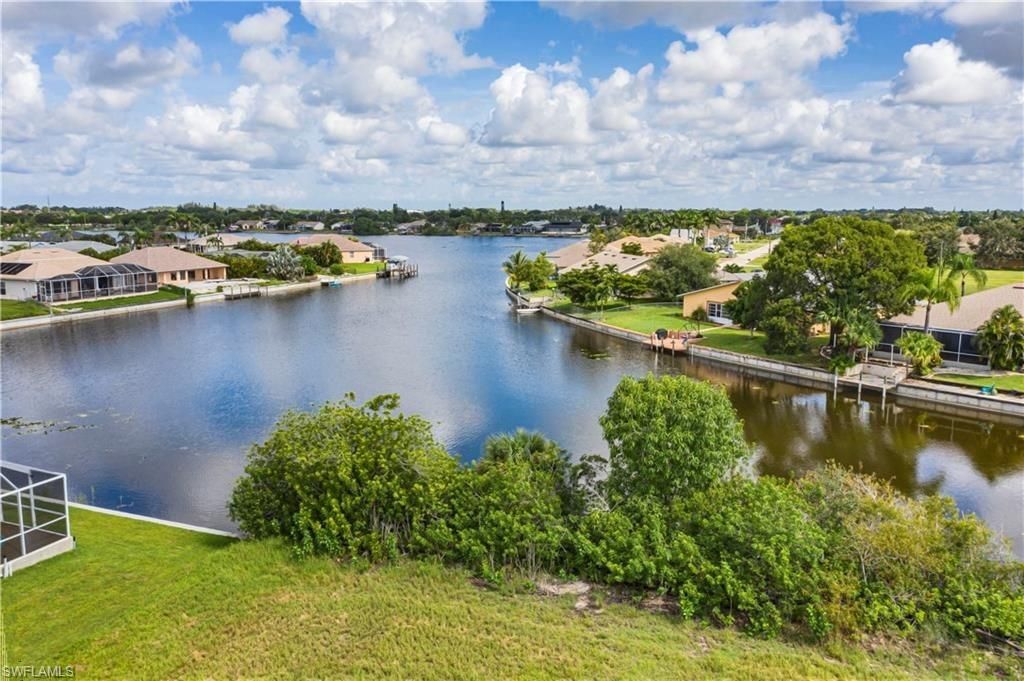 505 SE 7th ST, CAPE CORAL, FL 33990 — photo 2