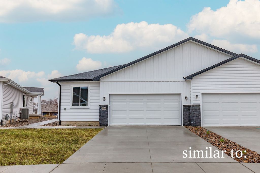1224 Granite Street NE, Bondurant, IA 50035