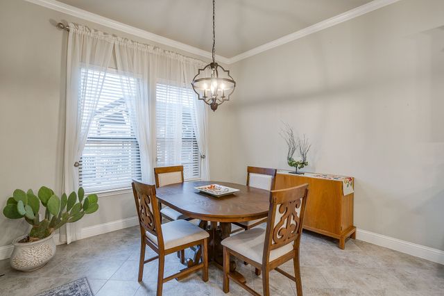 329 Madison Street, Burleson, TX 76028