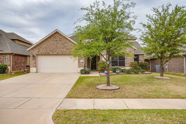 329 Madison Street, Burleson, TX 76028