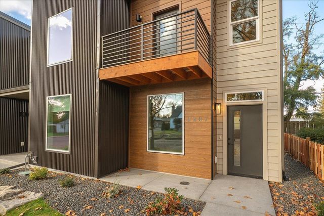 3207 E 30th Ave, Spokane, WA 99223