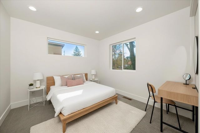 3207 E 30th Ave, Spokane, WA 99223