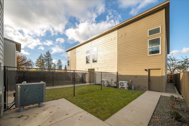 3207 E 30th Ave, Spokane, WA 99223