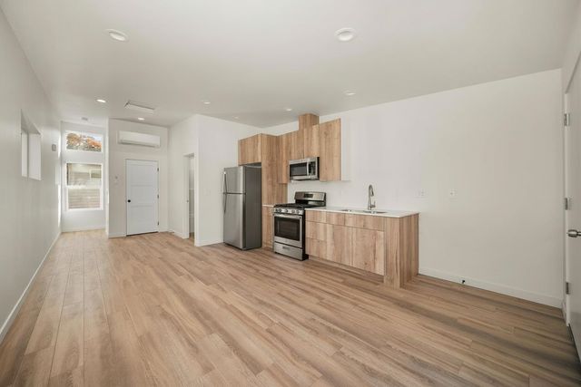 3207 E 30th Ave, Spokane, WA 99223