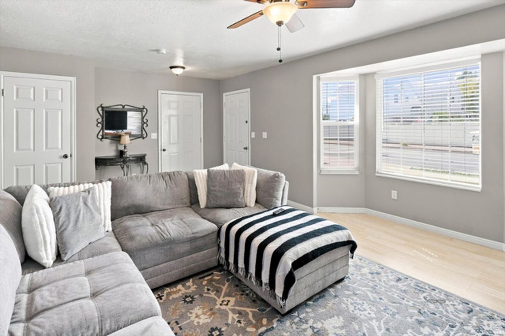 214 MEADOW VIEW DR, Ogden, UT 84404 — photo 3