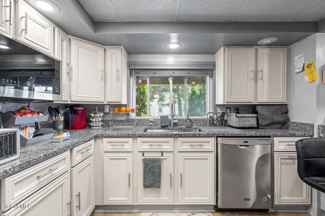 3 117th Street, Troy, NY 12182
