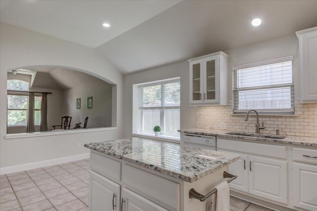 2023 Kimbrook DR, Round Rock, TX 78681