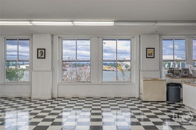 100 E Bay Street, Savannah, GA 31401