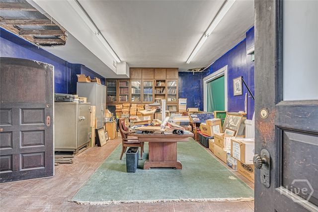 100 E Bay Street, Savannah, GA 31401