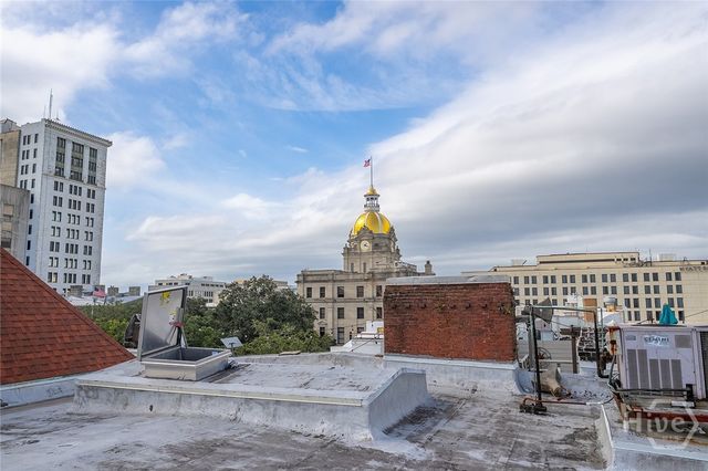 100 E Bay Street, Savannah, GA 31401