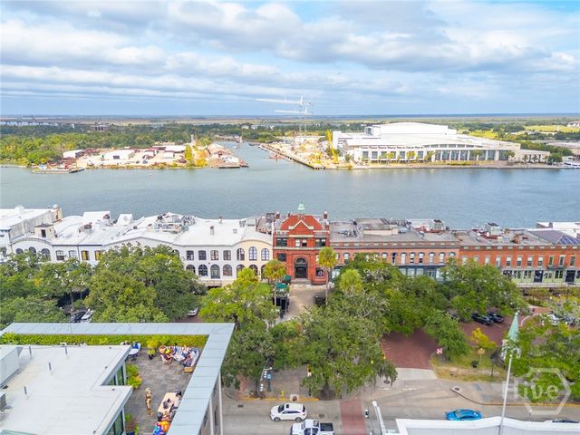 100 E Bay Street, Savannah, GA 31401