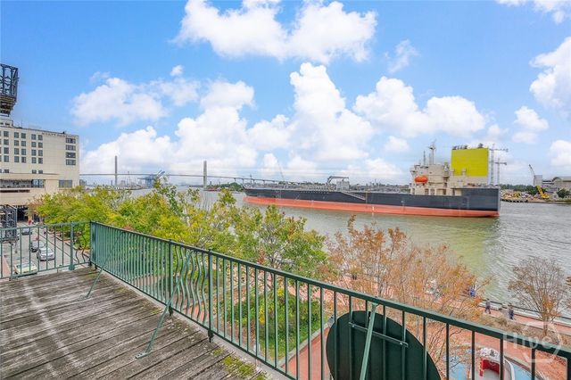 100 E Bay Street, Savannah, GA 31401