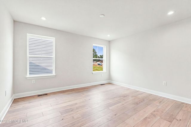 3 American Way, Manalapan, NJ 07726