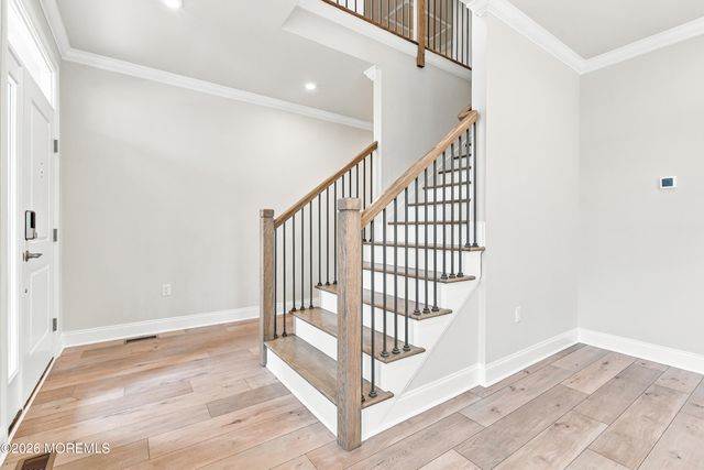 3 American Way, Manalapan, NJ 07726