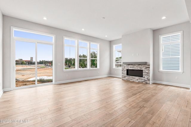 3 American Way, Manalapan, NJ 07726