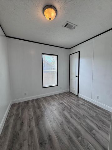 2835 FLETCHER AVENUE, Lakeland, FL 33803