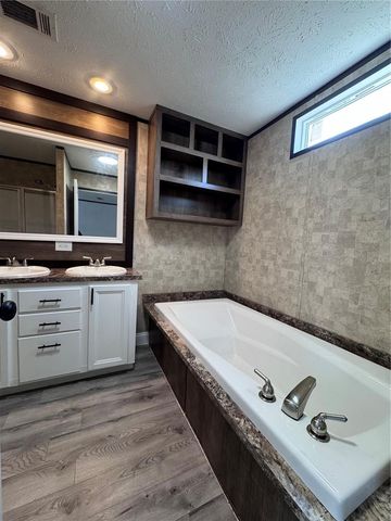 2835 FLETCHER AVENUE, Lakeland, FL 33803