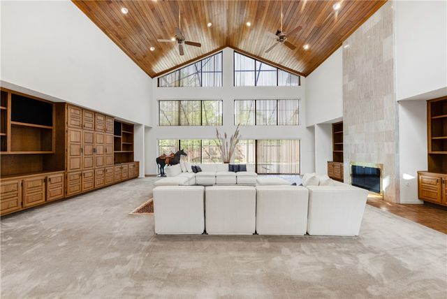 8604 Creekview Court, College Station, TX 77845