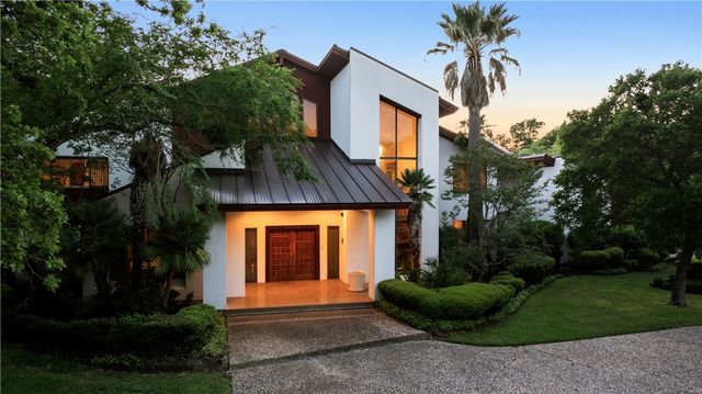 8604 Creekview Court, College Station, TX 77845