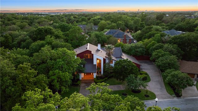 8604 Creekview Court, College Station, TX 77845