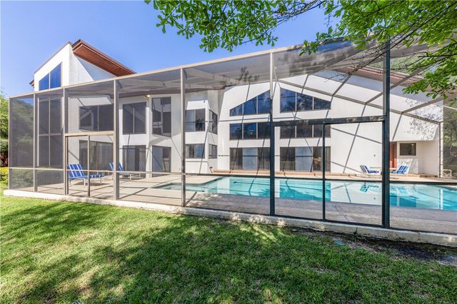 8604 Creekview Court, College Station, TX 77845