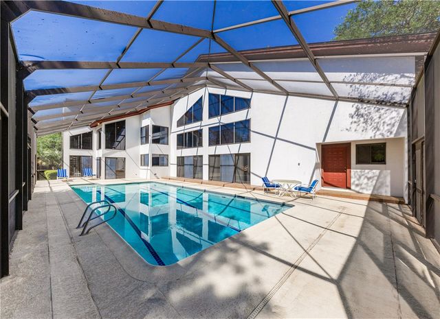 8604 Creekview Court, College Station, TX 77845