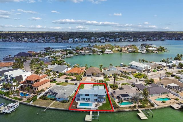 478 HARBOR DRIVE N, Indian Rocks Beach, FL 33785