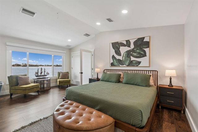 478 HARBOR DRIVE N, Indian Rocks Beach, FL 33785