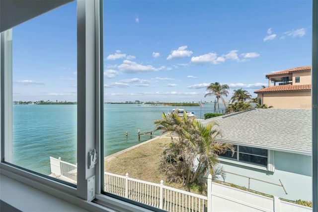 478 HARBOR DRIVE N, Indian Rocks Beach, FL 33785