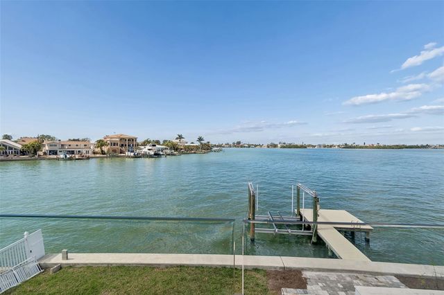 478 HARBOR DRIVE N, Indian Rocks Beach, FL 33785