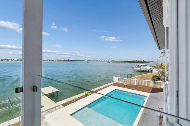 478 HARBOR DRIVE N, Indian Rocks Beach, FL 33785