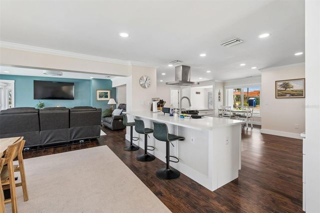 478 HARBOR DRIVE N, Indian Rocks Beach, FL 33785