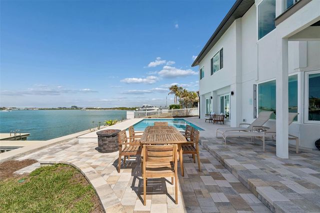 478 HARBOR DRIVE N, Indian Rocks Beach, FL 33785