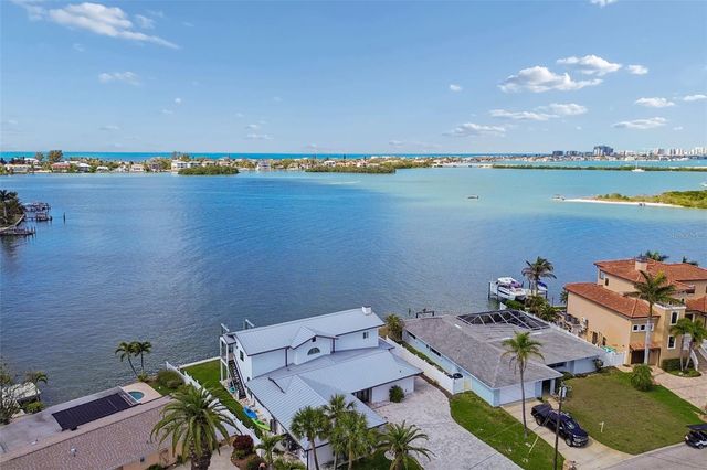 478 HARBOR DRIVE N, Indian Rocks Beach, FL 33785