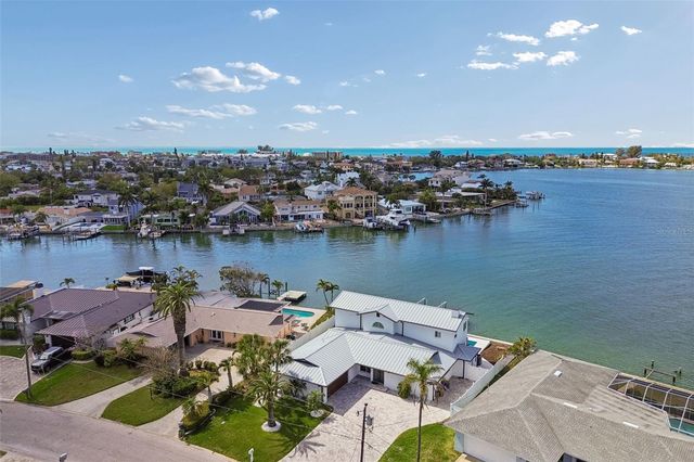 478 HARBOR DRIVE N, Indian Rocks Beach, FL 33785