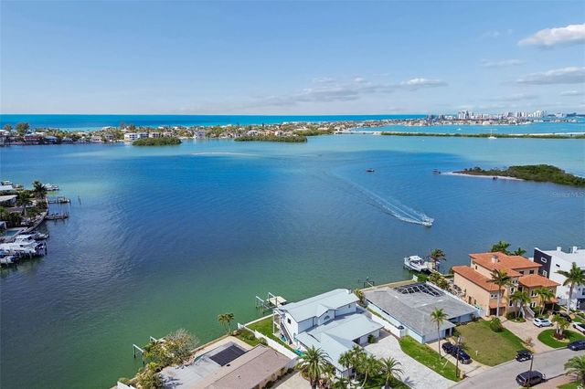 478 HARBOR DRIVE N, Indian Rocks Beach, FL 33785