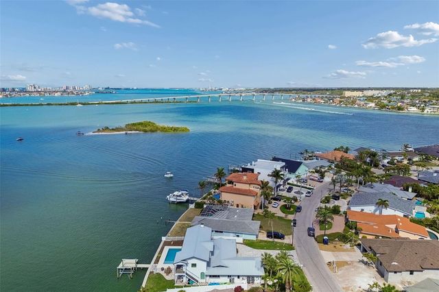 478 HARBOR DRIVE N, Indian Rocks Beach, FL 33785