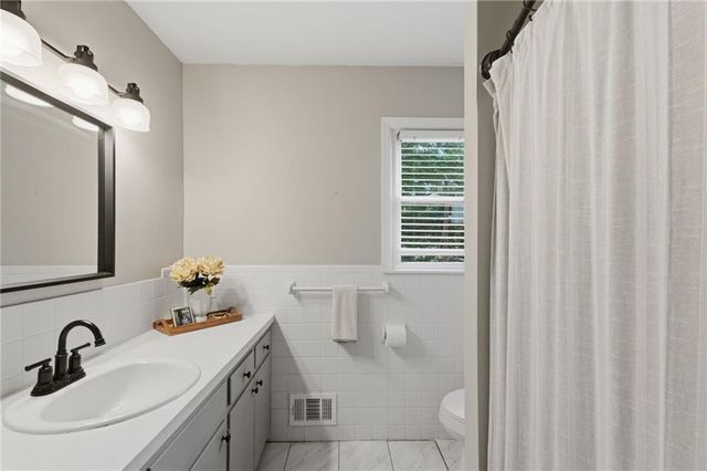 4507 E 110th Terrace, Kansas City, MO 64137