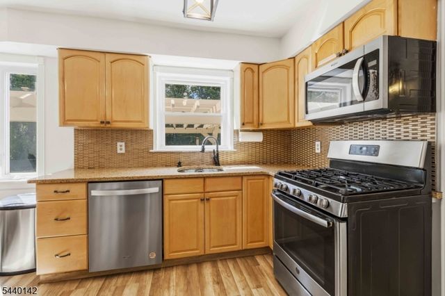 37 Rolling Ridge Rd, West Milford Twp., NJ 07480
