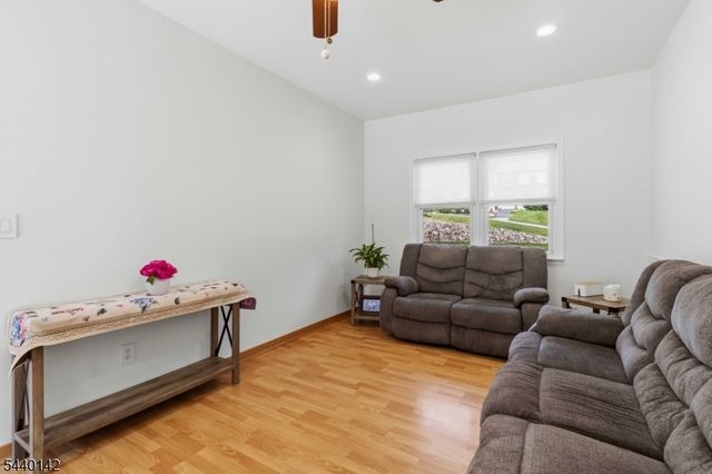 37 Rolling Ridge Rd, West Milford Twp., NJ 07480