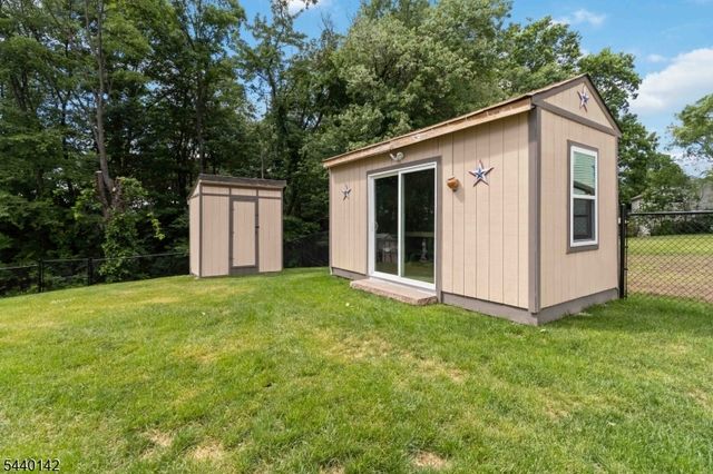 37 Rolling Ridge Rd, West Milford Twp., NJ 07480
