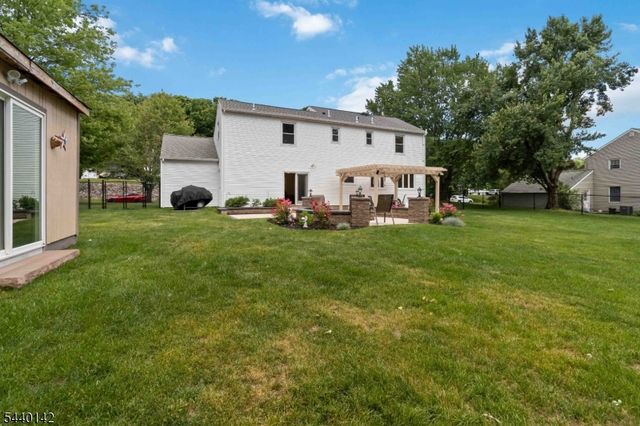 37 Rolling Ridge Rd, West Milford Twp., NJ 07480