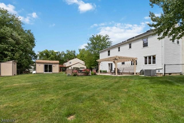 37 Rolling Ridge Rd, West Milford Twp., NJ 07480